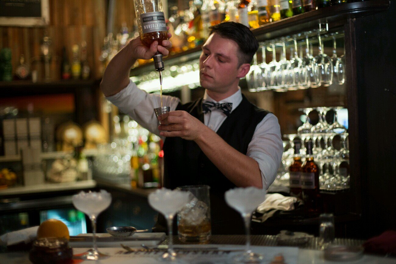 Certified Specialist of Spirits, CPBA member, Barguy