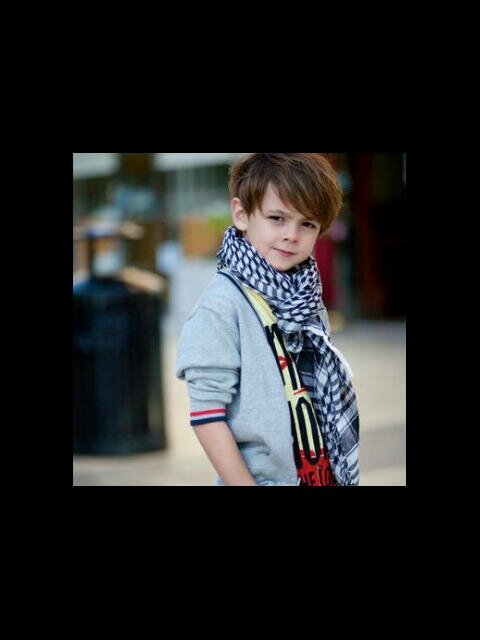 احبك من اليوم لسنين قدام و احبك اليوم اكثر مَن امس بعام ♥'__S ♡