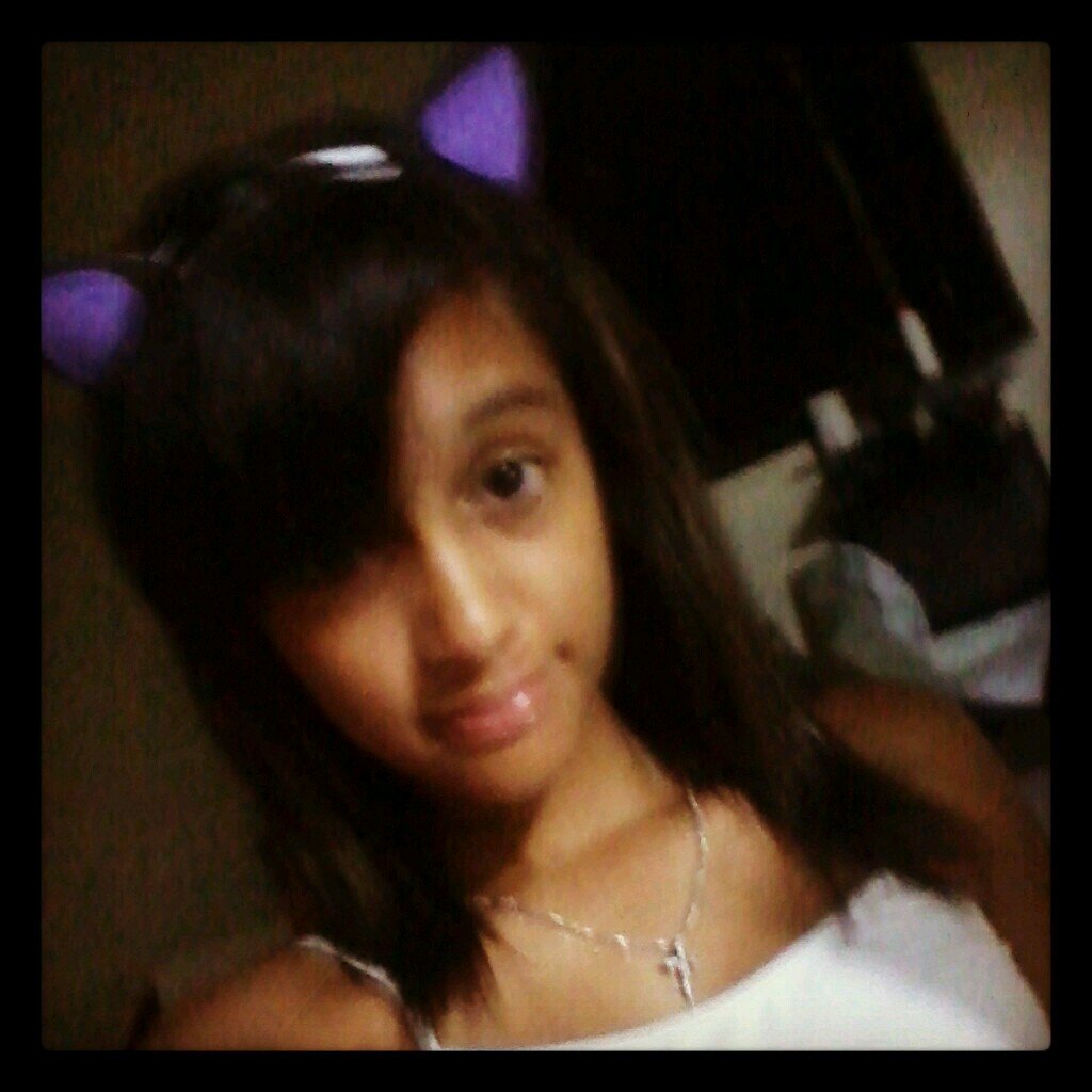 [-Dominicanaa-] [-Enana-] [-Otaku-] [-CrazyGirl'-] [-Love me :$-] [-Feita jiji-] [-Swagger-] [-LoveRap :3-] [-Bipolar-]…… [-FOLLOW ME AND FOLLOW BACK :3-]