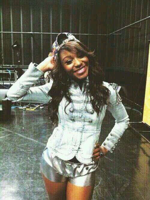 TwerkinManiBear's profile picture. SINCE I FOLLOWED YOU.. CAN YOU FOLLOW @CAMZFAGBELLO? THANK YOU BEAUTIFUL PERSON!!