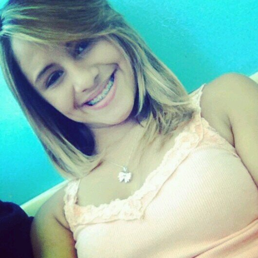 Sooou a Kathleen prazer ,adoroo a minha familia ee meus amigos *---*
sou bem divertida , Legal adoro fazer amizades ! Simplismente Fã de Selena Gomez ♥