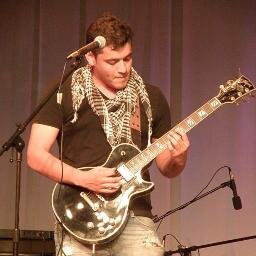 nosoysanchez's profile picture. No alimente a este tuitero después de medianoche.