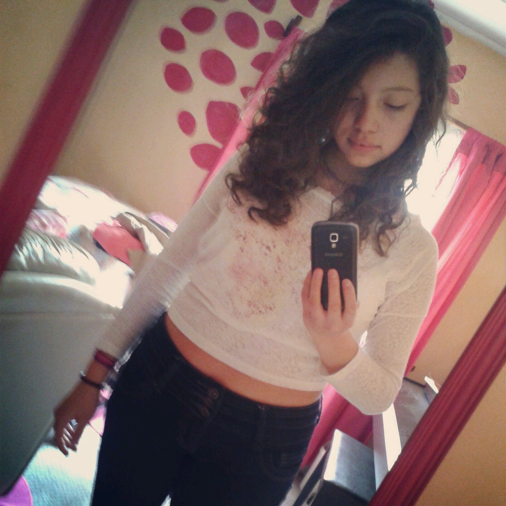 FarfeluFou's profile picture. 