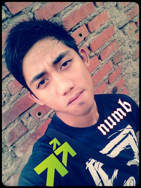 Baik,natural dan enak di ajak sharing...:D