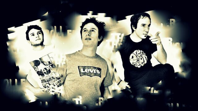Sitio Oficial de «Roller». Una banda con influencias británicas. Actualmente grabando su primer disco luego de dar 1230 conciertos. Gira Arg/Uru2014
