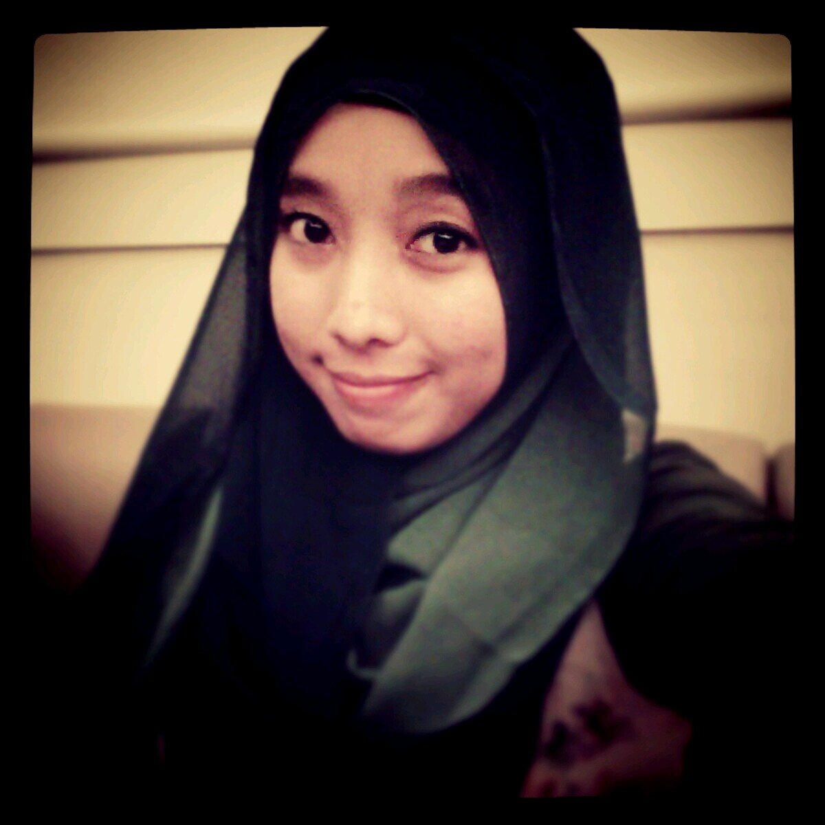 tietieen's profile picture. Simplicity