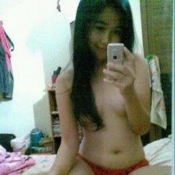 Yang mau liat foto bugil aku ++ video terbaru aku invite PIN BB : 24D54522