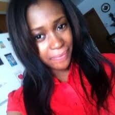 fofibenigna154's profile picture. Veo una cucaracha y grito como si fuera un asesino en serie.