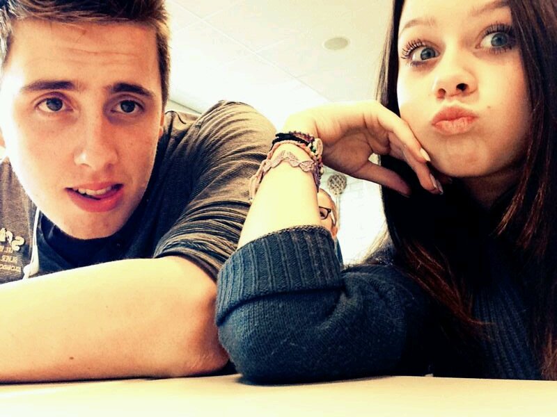 @iiDarthVader is me brada | #TeamBroedersBond Ft. Esmee | Op de money noem t eurosport met klaasvaak13 A.K.A. @ivovs1996 | Mooikwaai net @Ninakusjex, Aii !