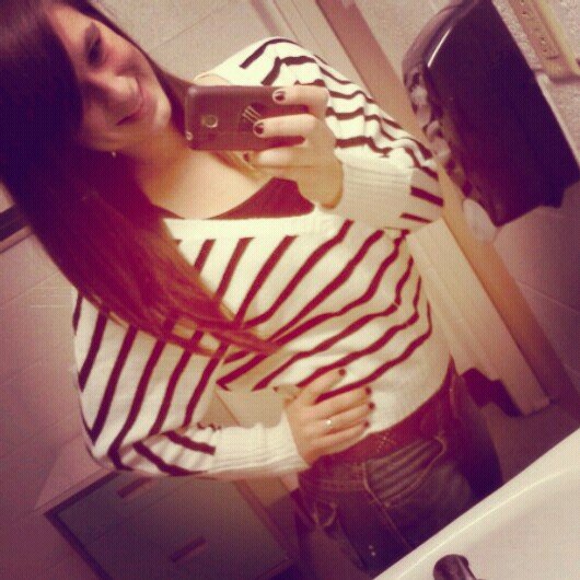 RedneckJuliet3's profile picture. I love to fish, and hunt, and ride backroads in a truck!!!