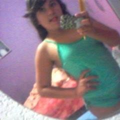 pequena pra quem ver grande pra quem ama  ♥ s2       http://t.co/bEc3Egn3DI  ♔♔