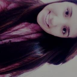 ㅤ‣  A felicidade existe para aqueles que abrem todo aquele sorriso nos momentos mais simples 3