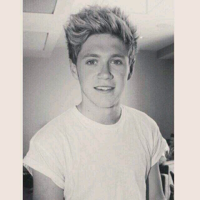 Hey I'm Sarah, I'm one of the thousand 1D fans, and I'm proud of that ! ' oh, and i'm from Holland :) x ig: horanhugss_1D