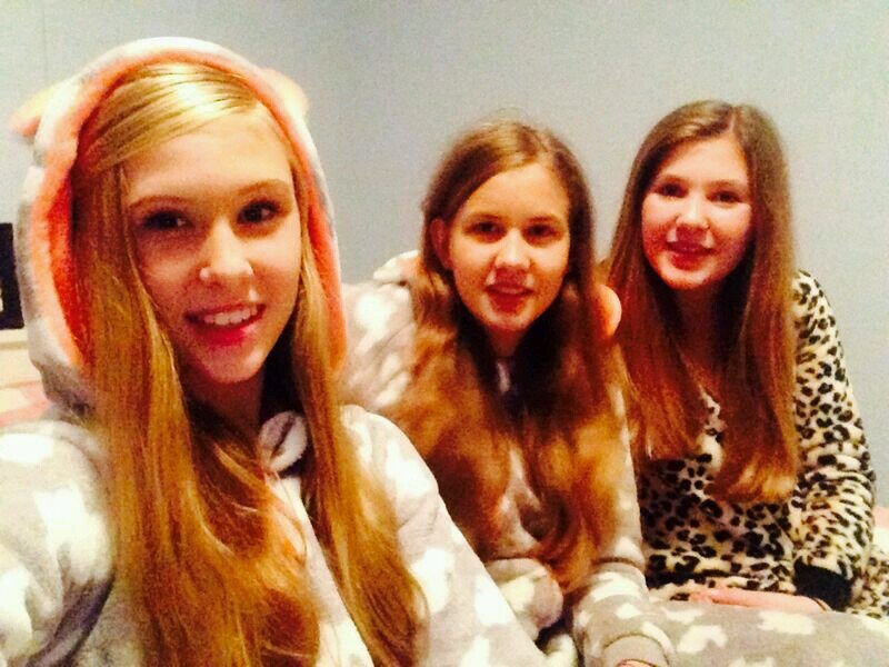 ♡Coornhert 2TLB♡Schatjes @xxconstancexxx @Nicolinexoxo @anne_frenken @steefje_Xx @Ella_lysm_XoXo @sophiehvjxx @SmustacheXD♡I Love U♡ ♡Nederland♡