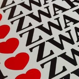 Vriend van iedereen! Steun Zwarte Piet met deze stickers. I love of I like Zwarte Piet. 
Bestel direct en ontvang ze binnen 24 uur.
Ga toch lekker plakken!