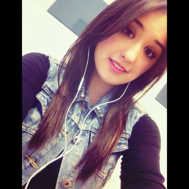 @AndreTrist_ is my everthing &who completes me ♡ IG:_jessikinsss