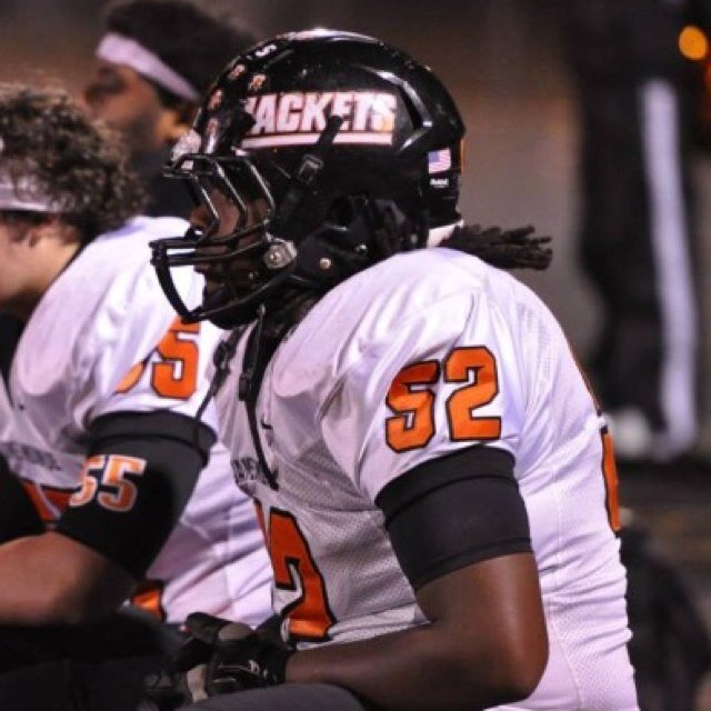 Humble.Athlete.Live Thru God. 2014 D1 Prospect. Captain. @holaceciii My Girlfriend