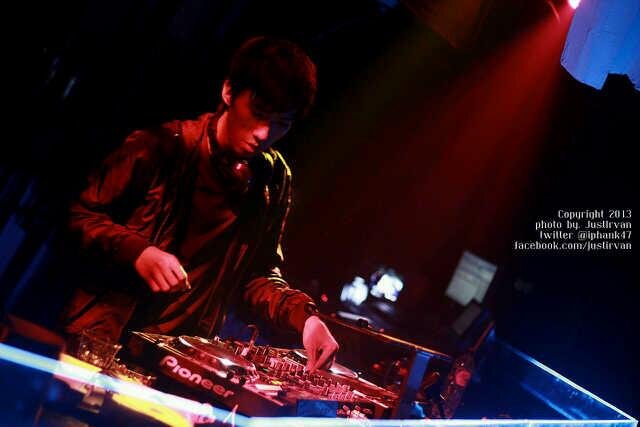 @M_PROJECTmdo management | @ELFAMOS_ production | @MPA_Aesculap | @spoters (photographers)|@CISCmanado | musician | love nature | future doctor