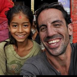 Nicogenna's profile picture. Citizen of the world, artist, teacher, scientist, Reiki practitioner.
Journey on the less-travelled Path, around the world and without money.