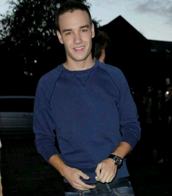 I can't say 'stay strong' because I know it is hard but there's so much you would miss if you were gone.♡