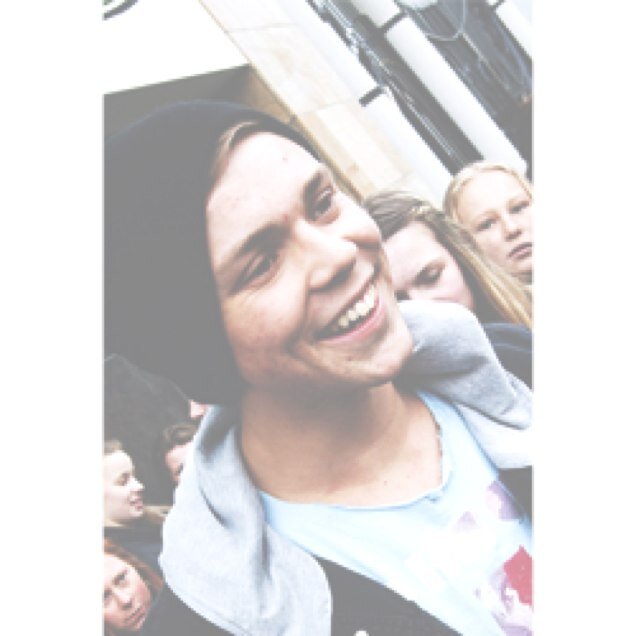 bands and youtubers ruin my life bye