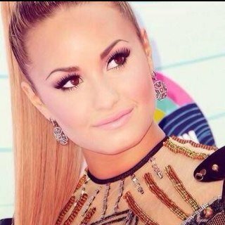 Demi Lovato is my role model, inspiration and hero. Proud Lovatic since 2008