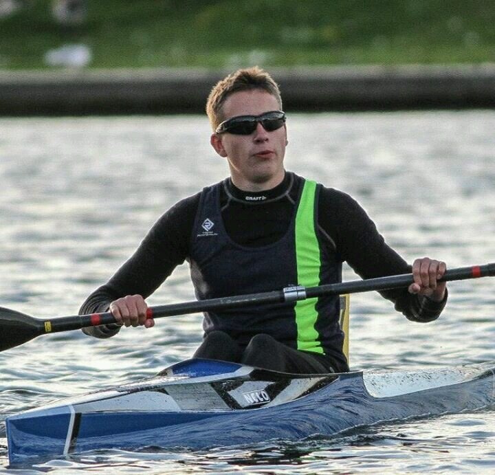 parkesman's profile picture. 