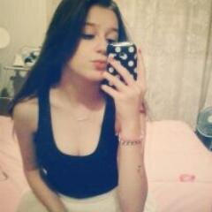 Sou Lovatic,Tenho 14 anos,sou linda kkk sqñ,
segue no insta:http://t.co/sUUZdv7DSw
add no fb:https://t.co/ID17FjEIxa
whats: 0411986898560
e flw
