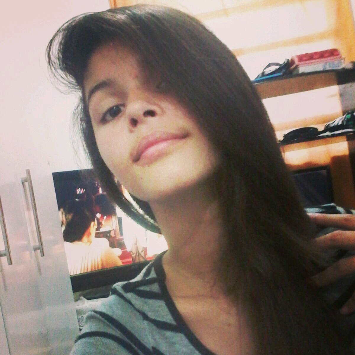 Talvez um dia você perceba,que eu faço falta na sua vida, e essa falta é um espaço a ser preenchido. Talvez um dia no meio de tantos posso até não ser aquele(a)