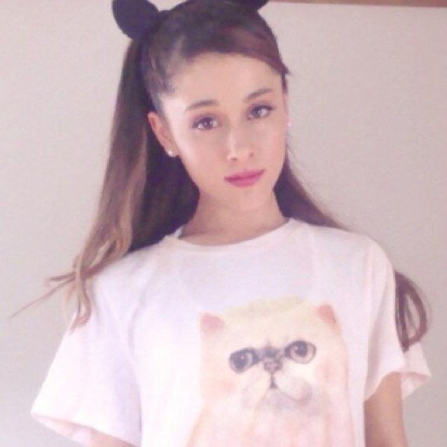 Fan page for Ariana Grande, I love her so much and really hope that she follows me back some day.