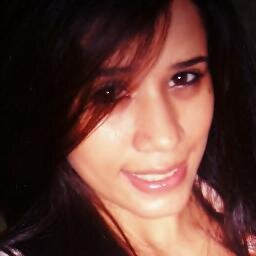 Garota Linda. DNA Rubro-Negro. Base: Fé+família+amigos. Missão: Fazer o bem. Lei: Ser Feliz. Grito de guerra: Esperança no bolso e sorriso no rosto! #Simbora