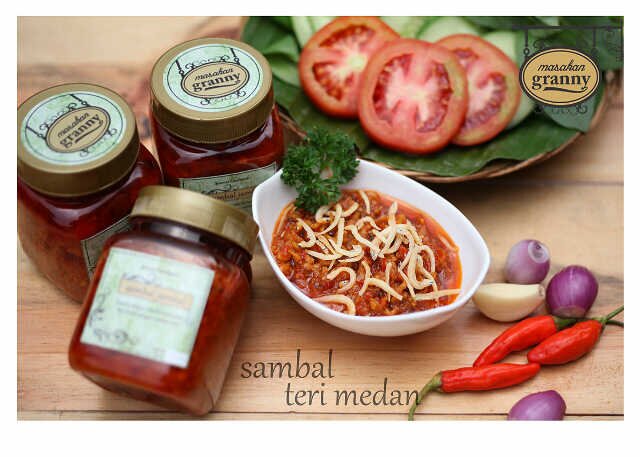 Dikemas apik dalam bentuk frozen, diracik dgn bumbu terbaik dan higienis, menghasilkan cita rasa rumahan khas Granny. PIN 7D6FC38B sms/whatsapp 0812 9363 6611
