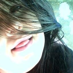 *SOOU LINDA , RICA , INTELIGENTE E AS VEZES MENTIROSA* ASHASHASHASH XD SIGOO DE VOOLTAA ! :3                        NATALIA PELEGRINI É O NOME DELA ;)