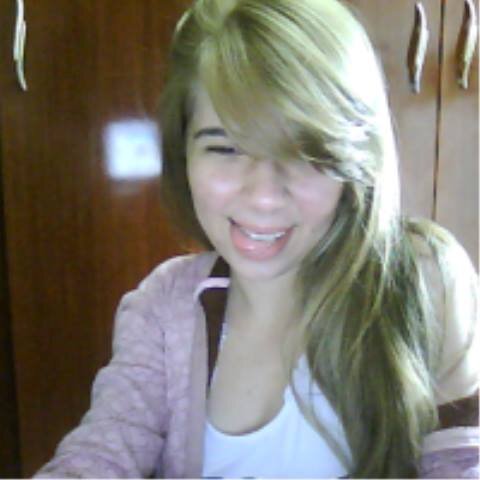 Superar é preciso. Seguir em frente é essencial. Olhar pra trás é perda de tempo. Passado se fosse bom era presente.