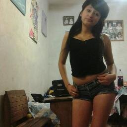 ckandedesuarez's profile picture. Hooliiii :3   SEEGUIIME Y TEE SIGO BEBE  :)   Maandaa SOLII al face  https://t.co/nCNG7djPYs