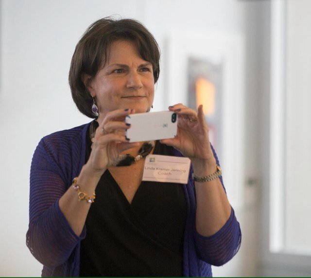 https://t.co/DDIRfqsgGS, Folio Seattle board, Past President @womenjournos, Adjunct Georgetown @hoyajournalism Former Washington Editor Glamour