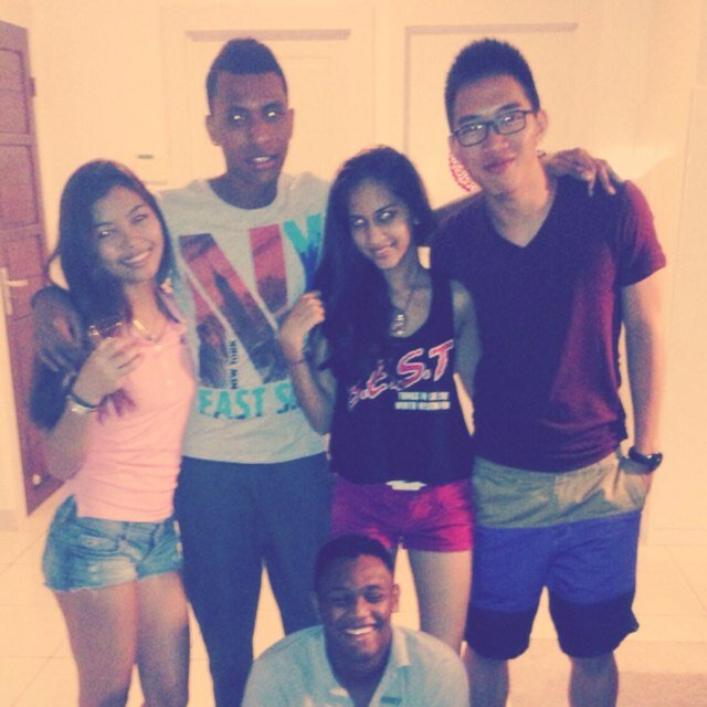 Rogueee's profile picture. I'm not a Princess, I don't need saving. I'm a Queen. I got this shit handled ;D