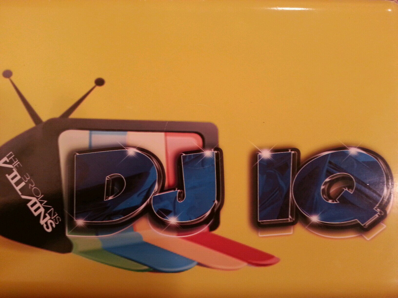 Dj at shenanigans thursdays & Saturdays