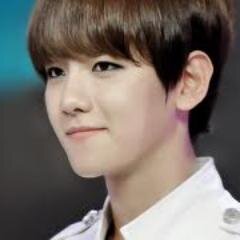 อันยองงง ผมแบคผู้น่ารักน่ะฮ่ะ เอาใจเก่งนิสัยดี ชอบคนเอาใจ ใครอยากเอาใจแบคไปทักแบคมาเลยน่ะฮ่ะ  แบครอคนมาเอาใจฮ่ะ
