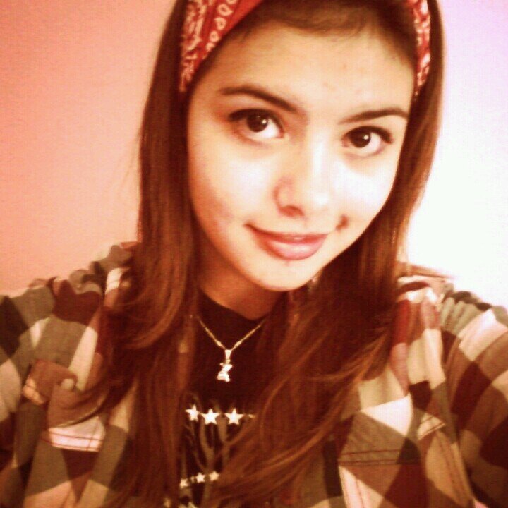 já tenho um sorriso pra chamar de meu! *-*
