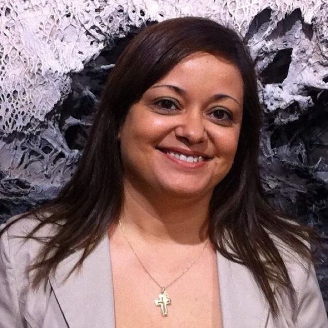 Licenciatura en Derecho, Orientadora sociolaboral, Agente de Igualdad y Técnica especializada en prevención de la Violencia de Género.