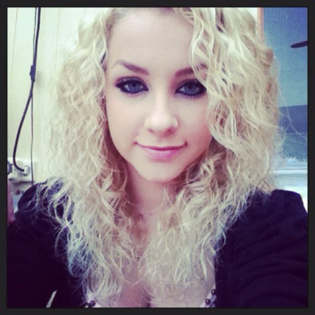 17 - kwadrant - love to sleep. ♥ - Kus mijn follow knop x! - you're my best friend, i love youu xxx @kusjerachelx