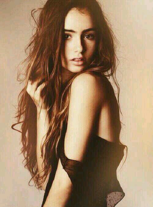 slavefoyou's profile picture. I'm a slave for you iv been a bad bad girl... punish me DM ME