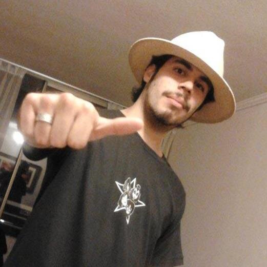 #Mago // #Guitarrista // #Ingeniero // #Metalero // #Rockero // #AmateurMusicProducer