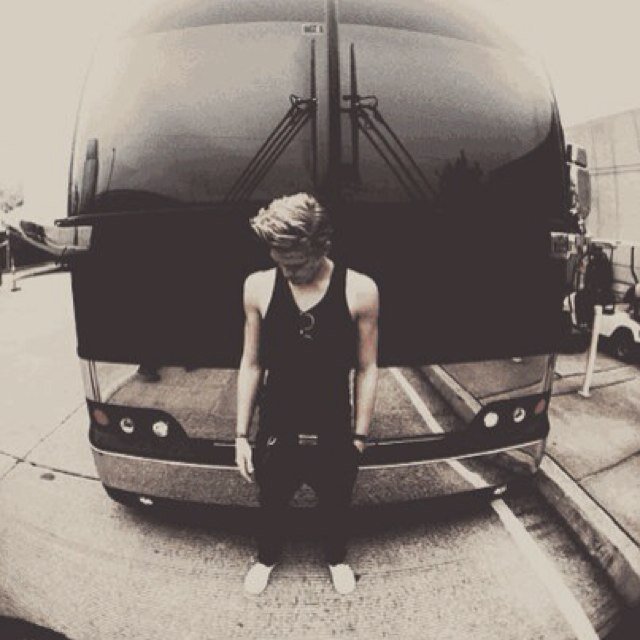 ✰ go follow @Codysfangirlin ifb ✰