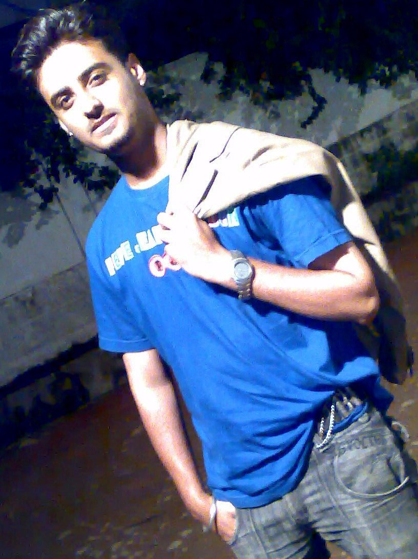 KKaran_Arora's profile picture. 