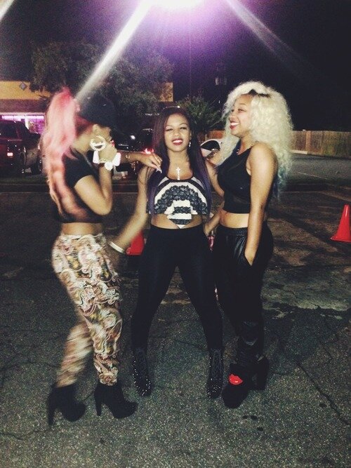 This is a page to get the omg girlz on ustream