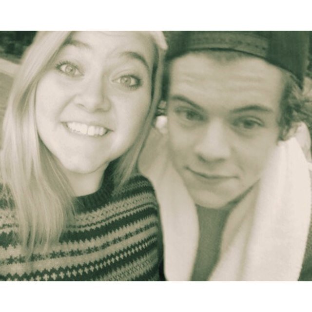 @harrynemily and @harry_styles