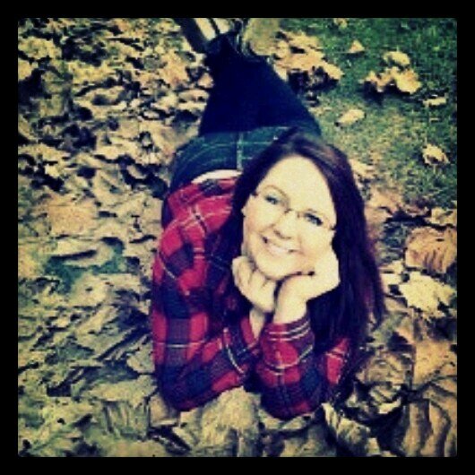 Sierra Ann-Marie. Almost 18. Senior. Let it be & let me be. ♥ #teamblack #bigsister #= #loveislove