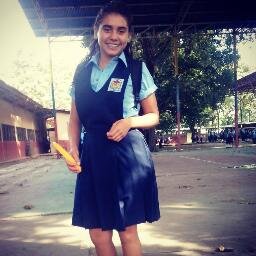 199911Iren23's profile picture. Se Tee'. Nota la Triistesa Hasta en tuu'. Sonrisa 
Sigueme y te sigo